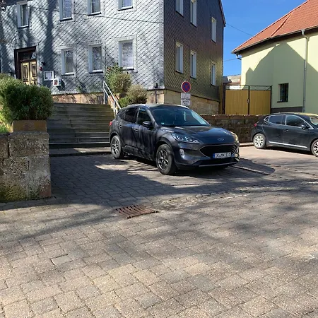 Nähe Uni Und Autobahn A71