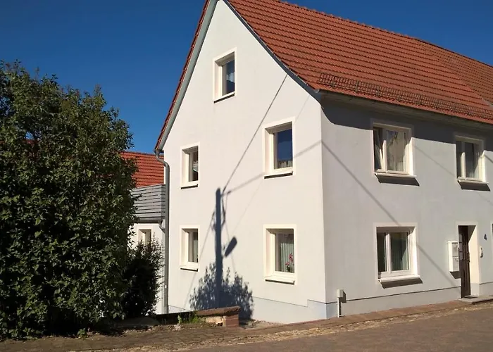 Nähe Uni Und Autobahn A71 *