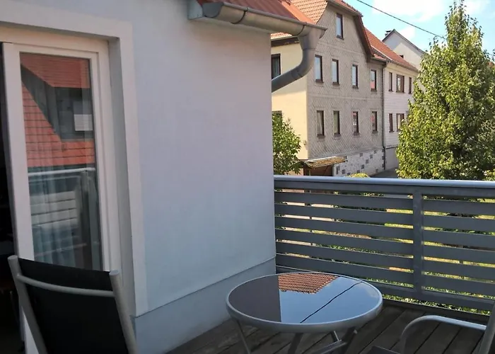 Nähe Uni Und Autobahn A71 *