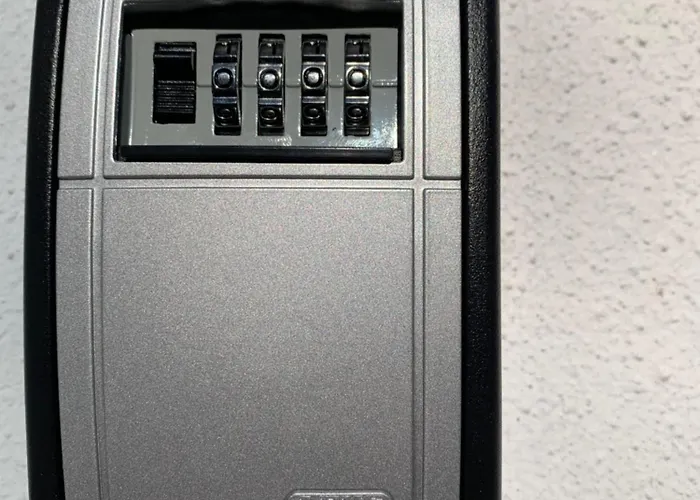 Nähe Uni Und Autobahn A71 *