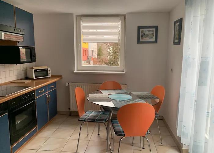 Naehe Uni Und Autobahn A71 Apartment